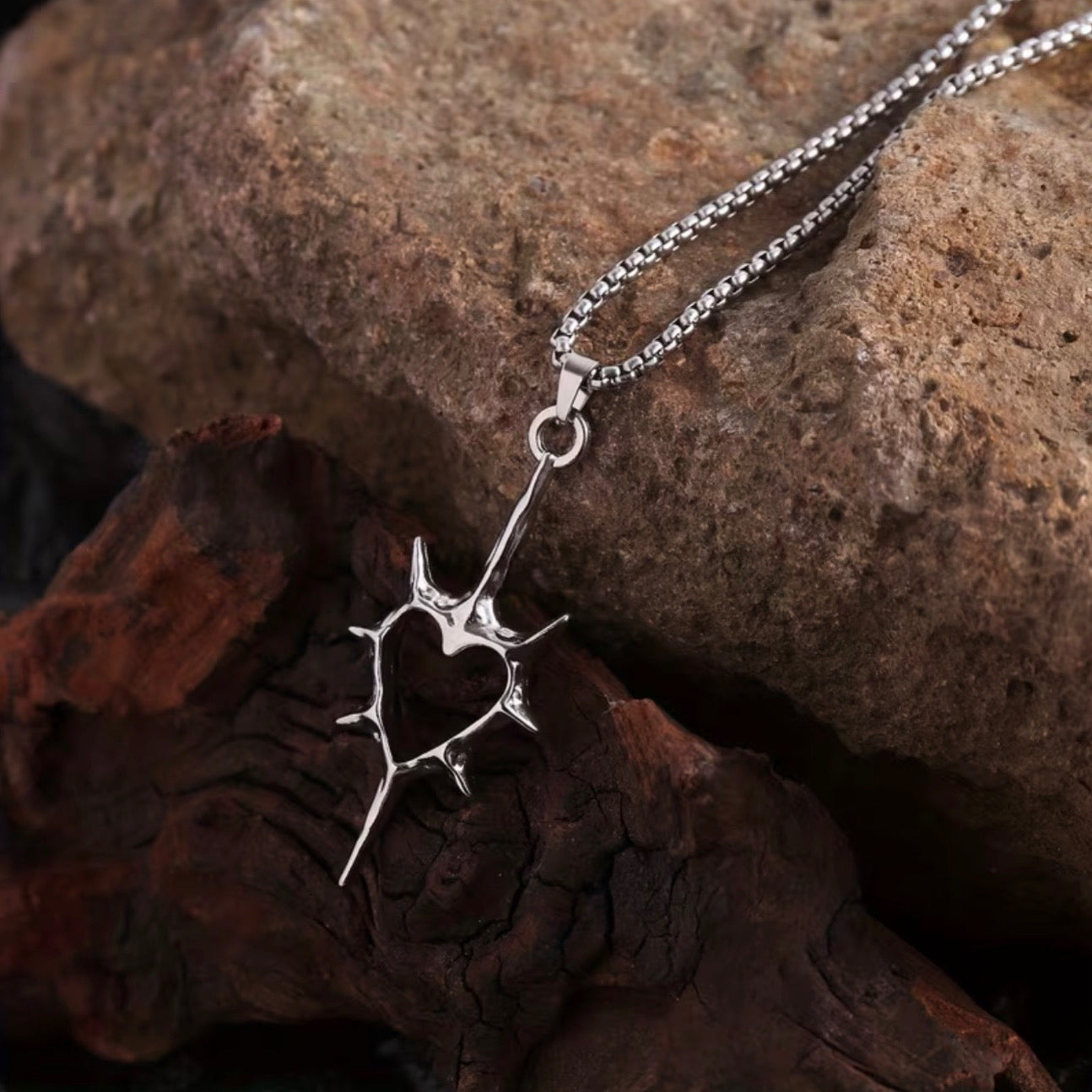 HEART NECKLACE