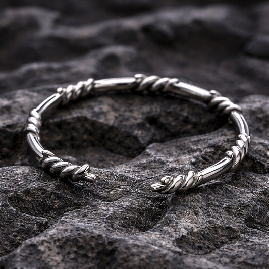 SPIKES BRACELET