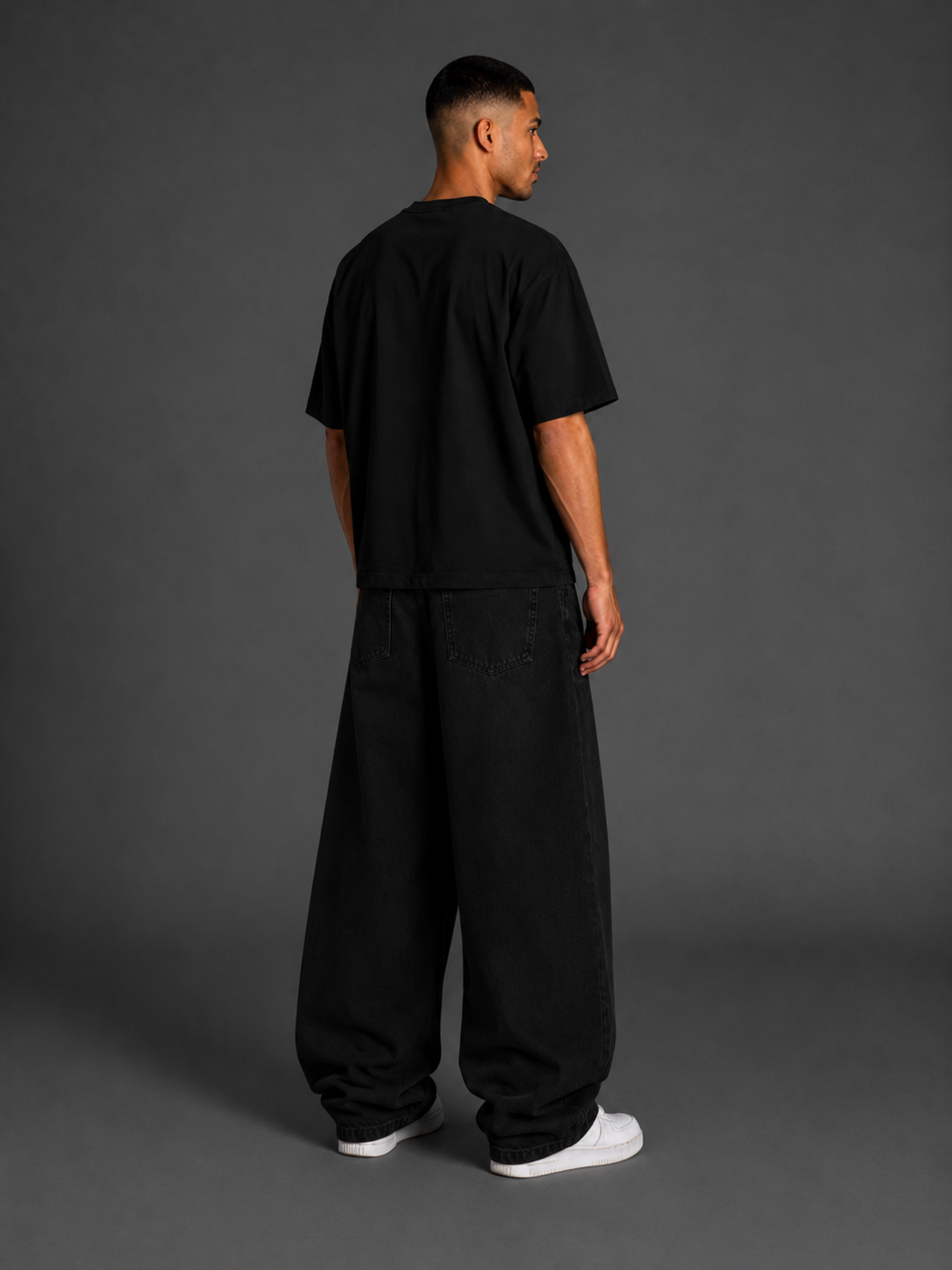 BAGGY BLACK DENIM