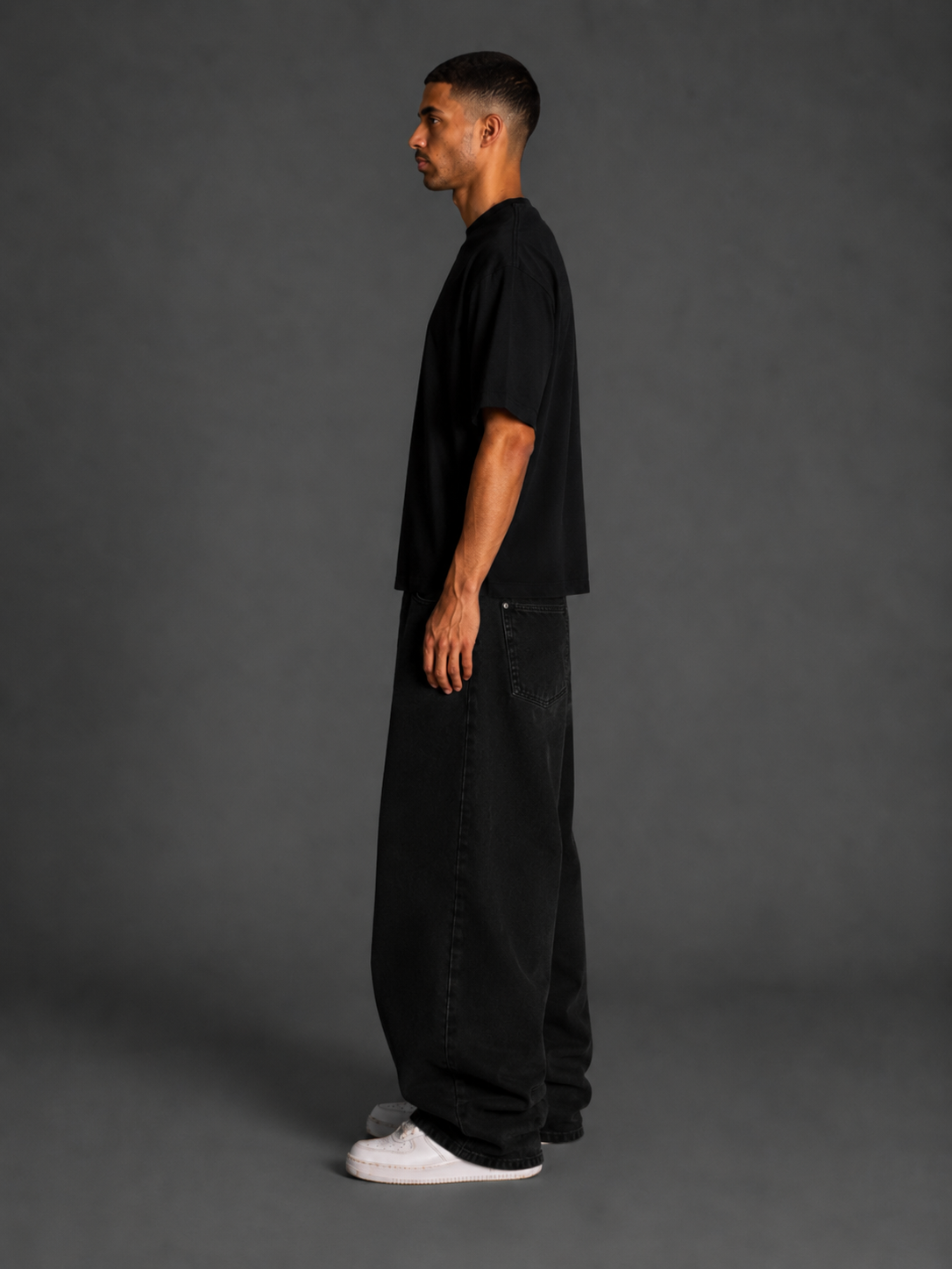 BAGGY BLACK DENIM