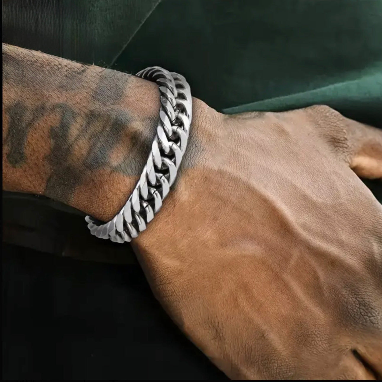 BOLD BRACELET