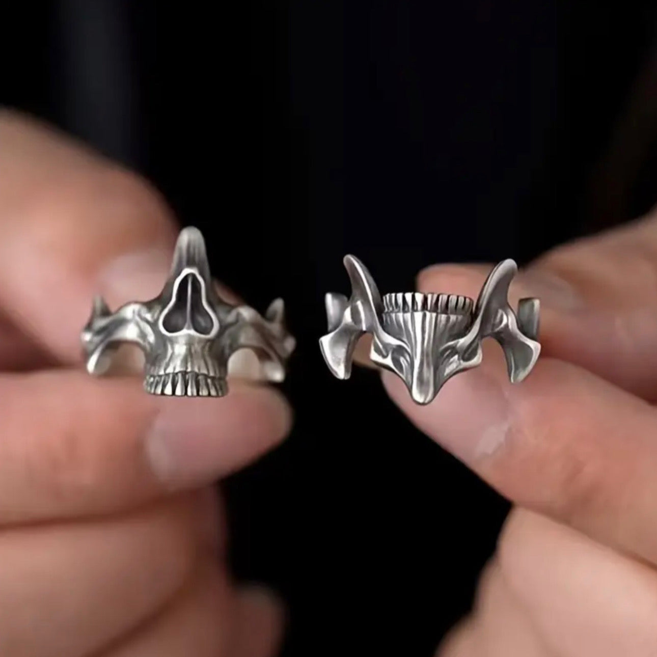 SKULL RING